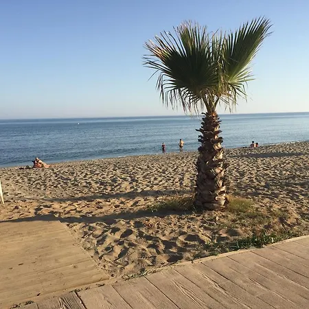 En Playa La Luna * Sitio de Calahonda